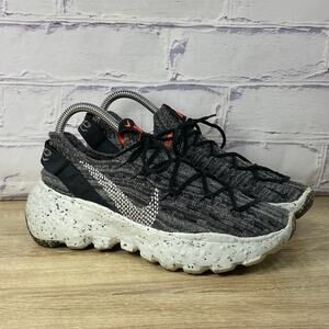 Nike Gray Black Speckled Sole Athletic Shoes